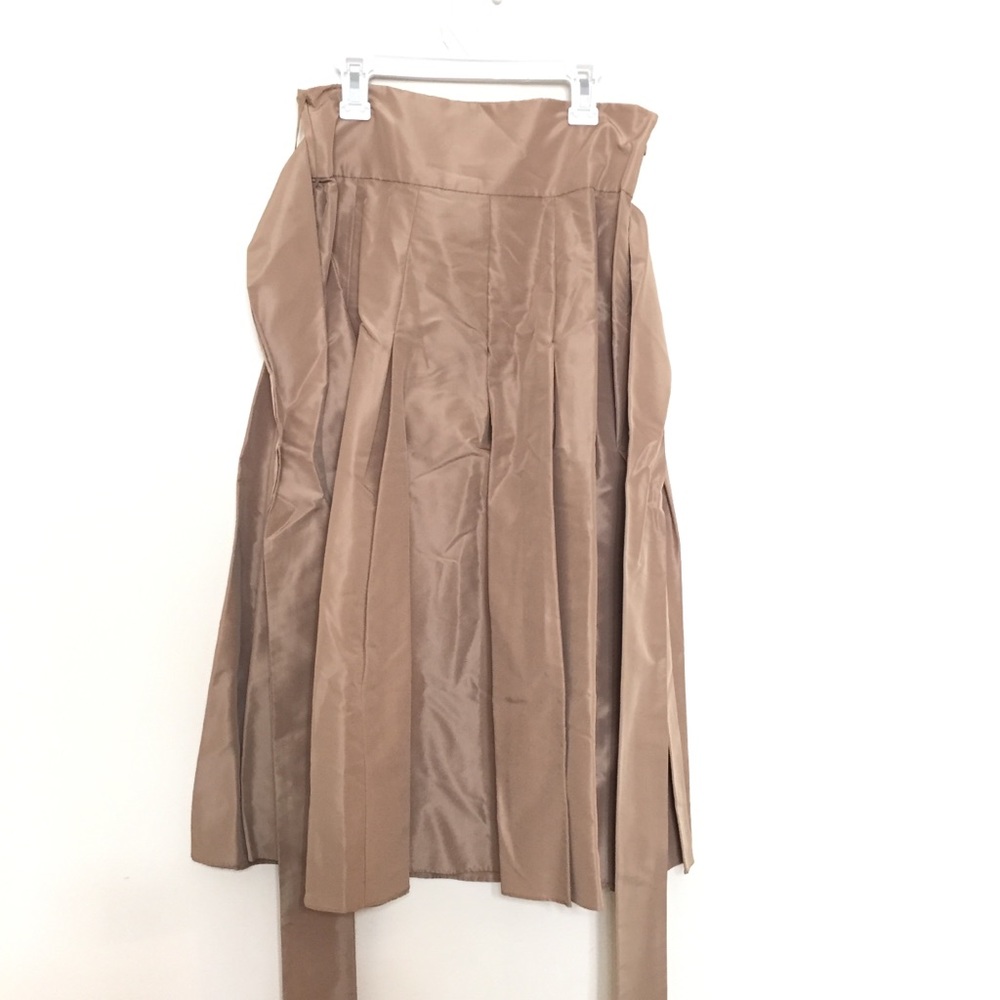 BCBGMaxazria Size 4 Pleated Belted Skirt Chiffon - Picture 2 of 4